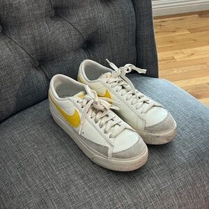 Nike White and Yellow Casual Sneakers